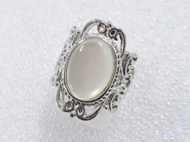 JAPANESE KIMONO / ANTIQUE COLORED STONE RING (NO. 9.5)